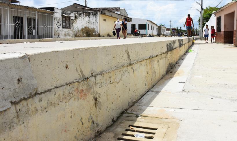 Así se ven las calles afectadas del barrio Rebolo.