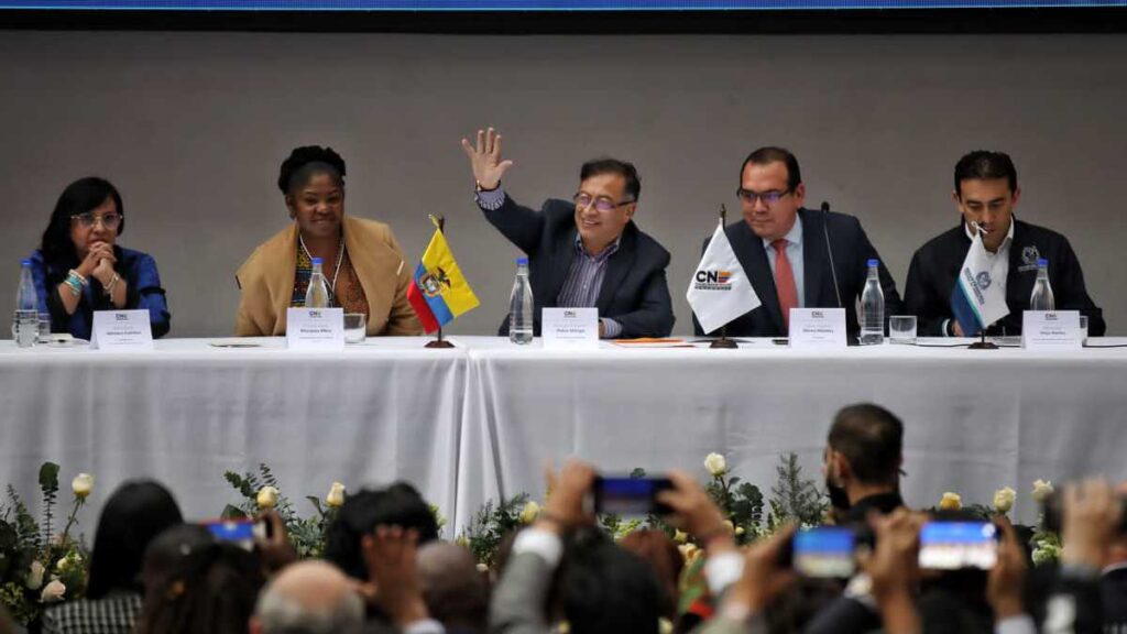 Entrega de credenciales al Presidente Electo Gustavo Petro y Vicepresidenta Francia Marquez - Foto: Esteban Vega