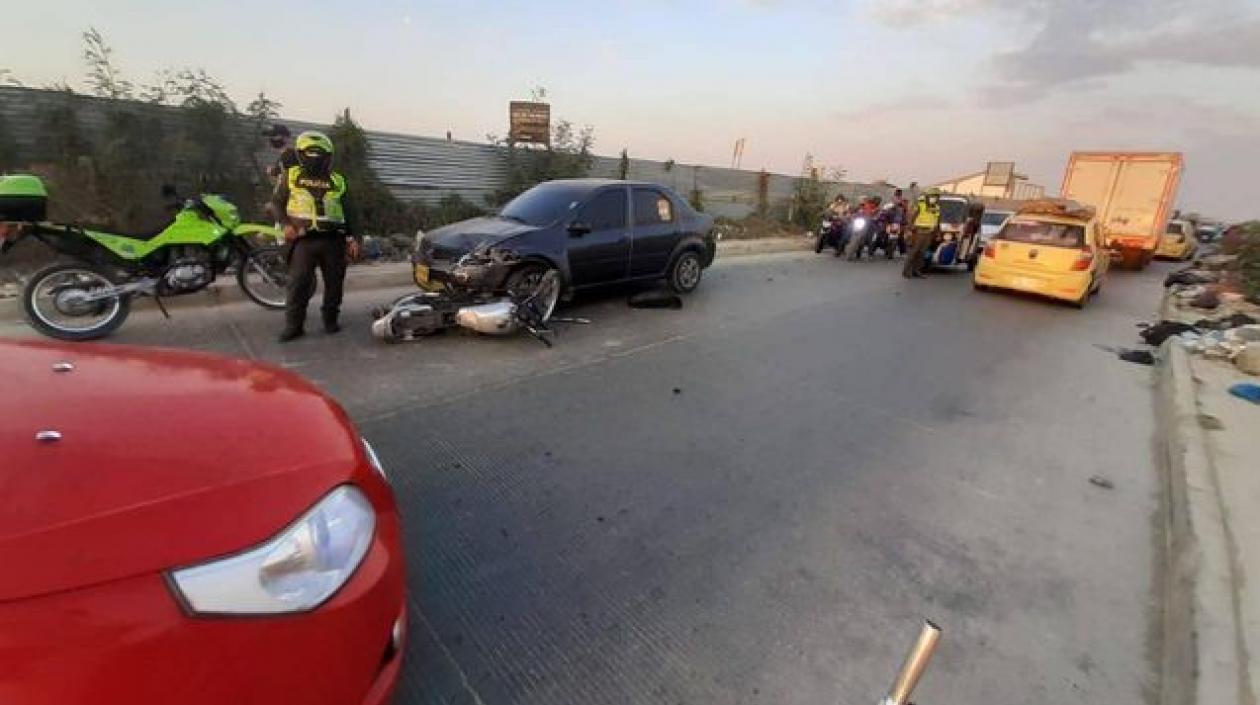mototaxista y a joven embarazada