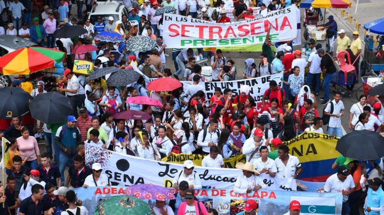 aplazamiento de marchas