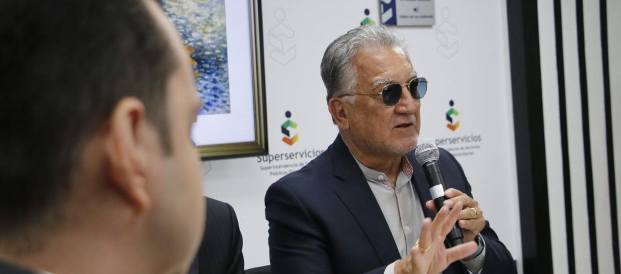 Gobierno para bajar tarifas